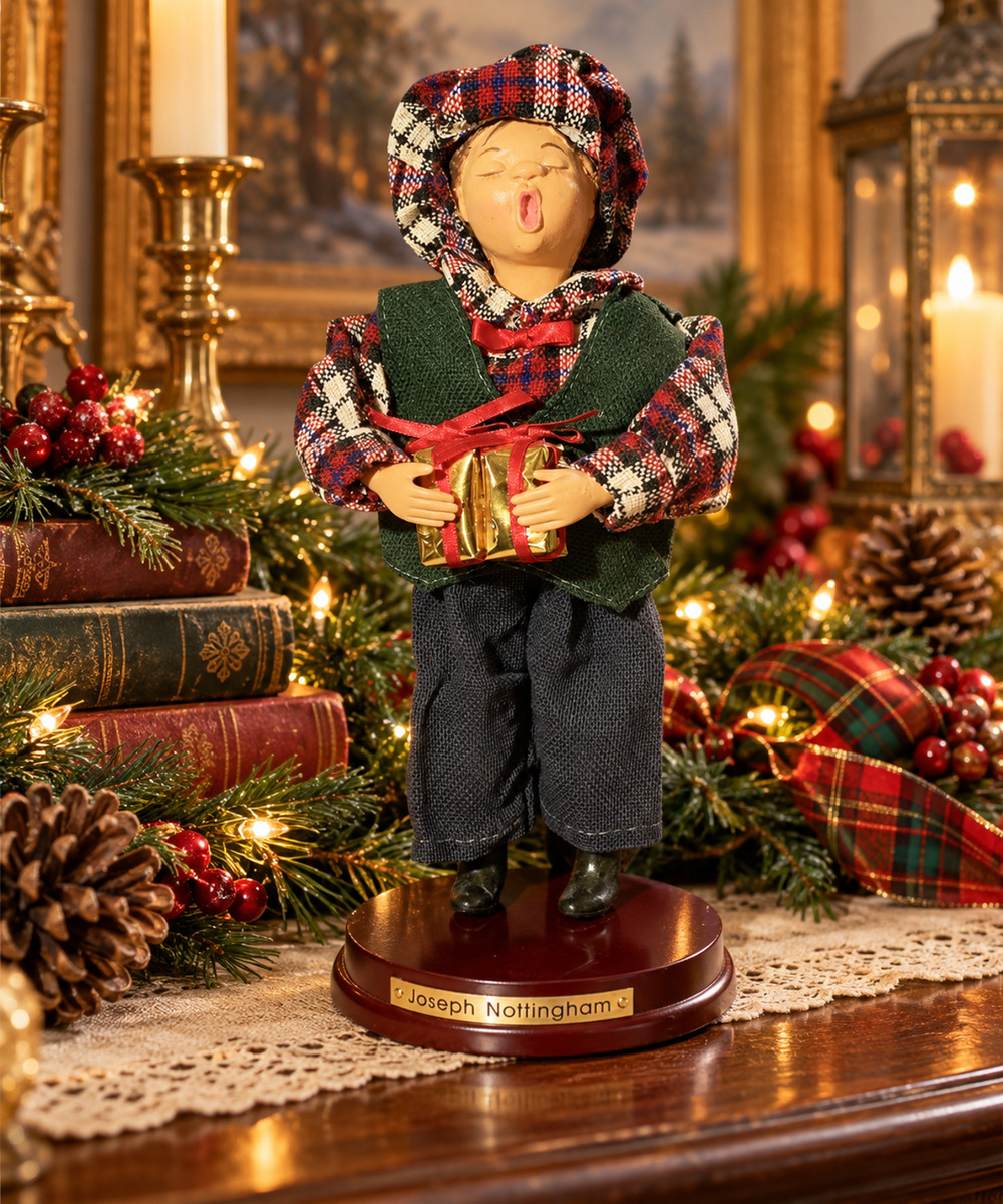 Vintage 1997 Mervyn’s Joseph Nottingham Christmas Caroler Figurine 1st Series